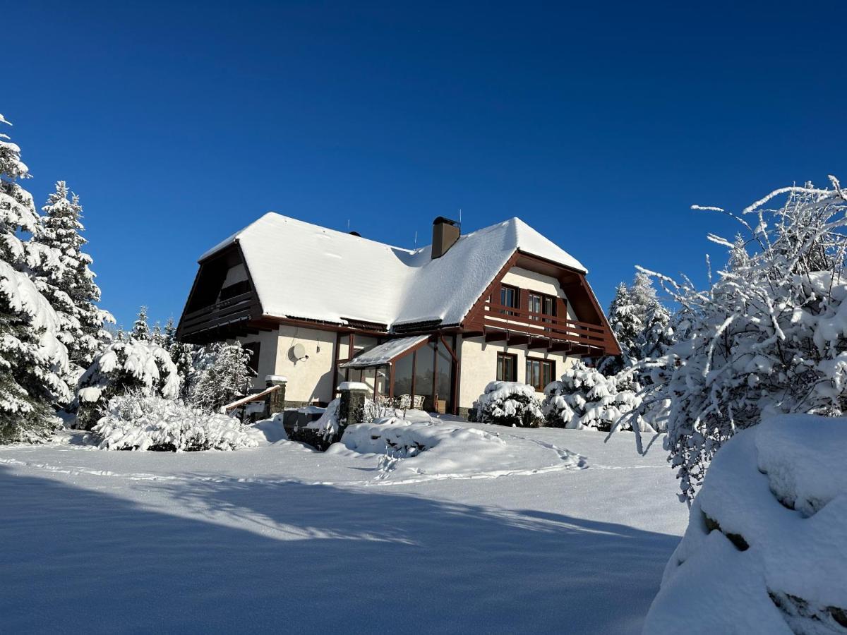 Penzion Harvanek Vlachovice Exterior foto